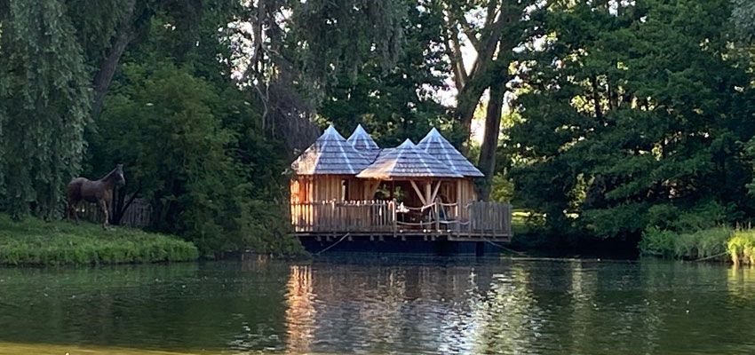 Domaine_Natureza_Huette_im_see.Bild.T4K.quer Domaine Natureza - Huette im See