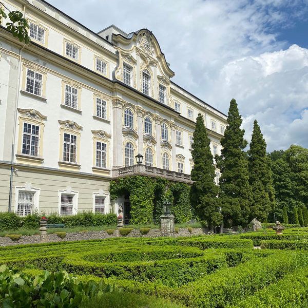 Schloss_Leopoldskron_Aussenansicht.Bild.Trips4kids.7 Schloss Leopoldskron Salzburg - Ansicht vorne