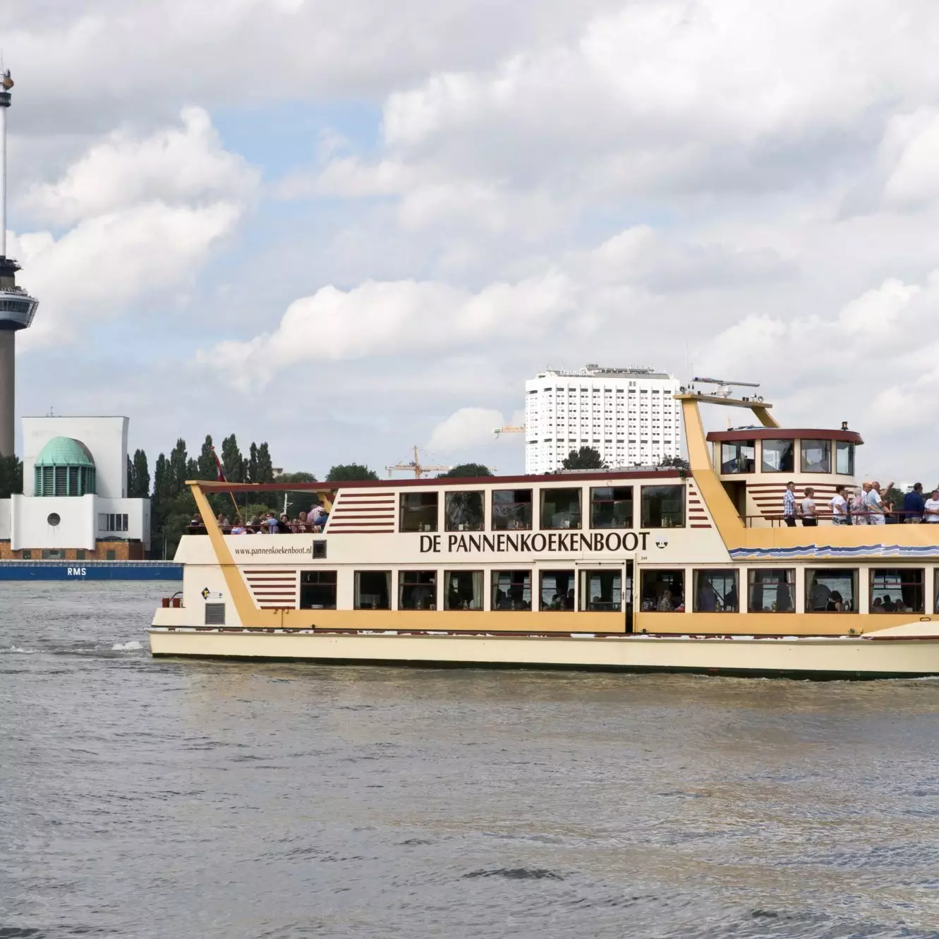 Pannenkoekenboot_Rotterdam