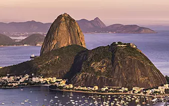Diese fünf Sehenswürdigkeiten muss man unbedingt in Rio de Janeiro gesehen haben, sonst kann man nicht wieder nachhause fahren … Alle sind auch wunderbar für Kinder geeignet. Die werden aus dem Staunen nicht mehr herauskommen!