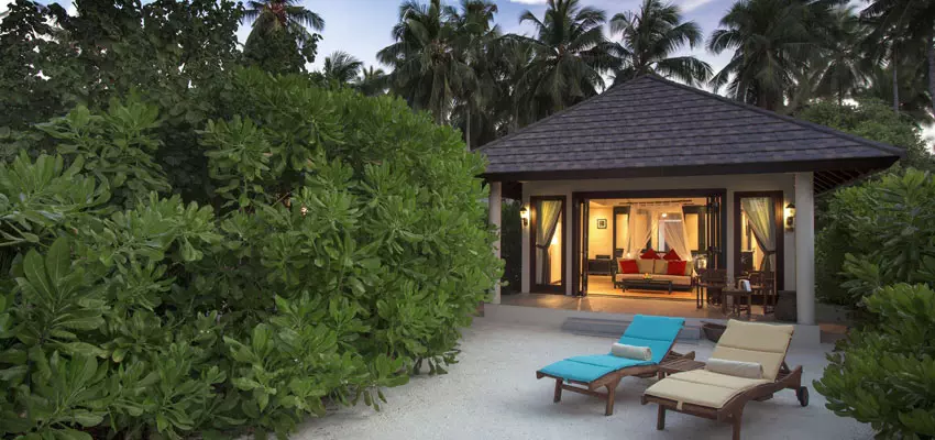 Atmosphere Kanifushi Malediven - Beach Villa