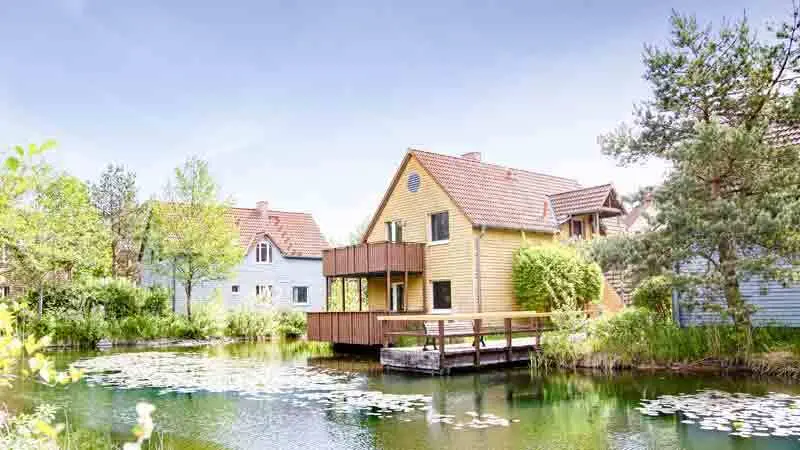 BEECH-Resort-Fleesensee - Aussenansicht
