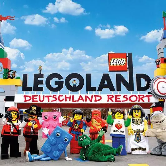Eingangsportal Legoland Deutschland