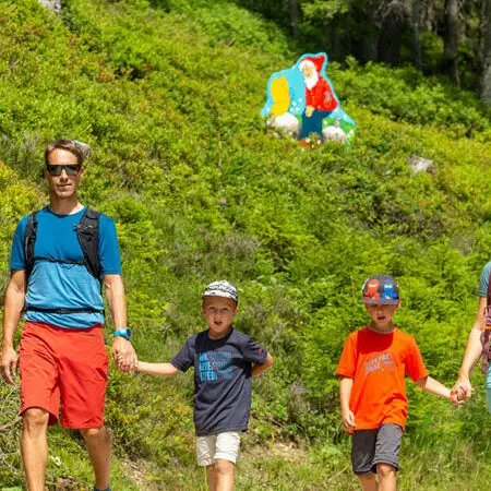 Maerchenweg_Rittisberg.Familie.Bild.©-Rittisberg-Bergbahnen,-Hans-Peter-Steiner.quer Maerchenweg Rittisberg - Familienwanderung