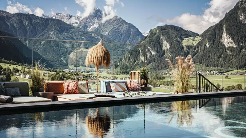 coolnest Sommer am Pool mit View coolnest Sommer am Pool mit View