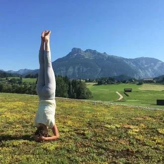 Yoga in den Bergen Foto: Die Wasnerin